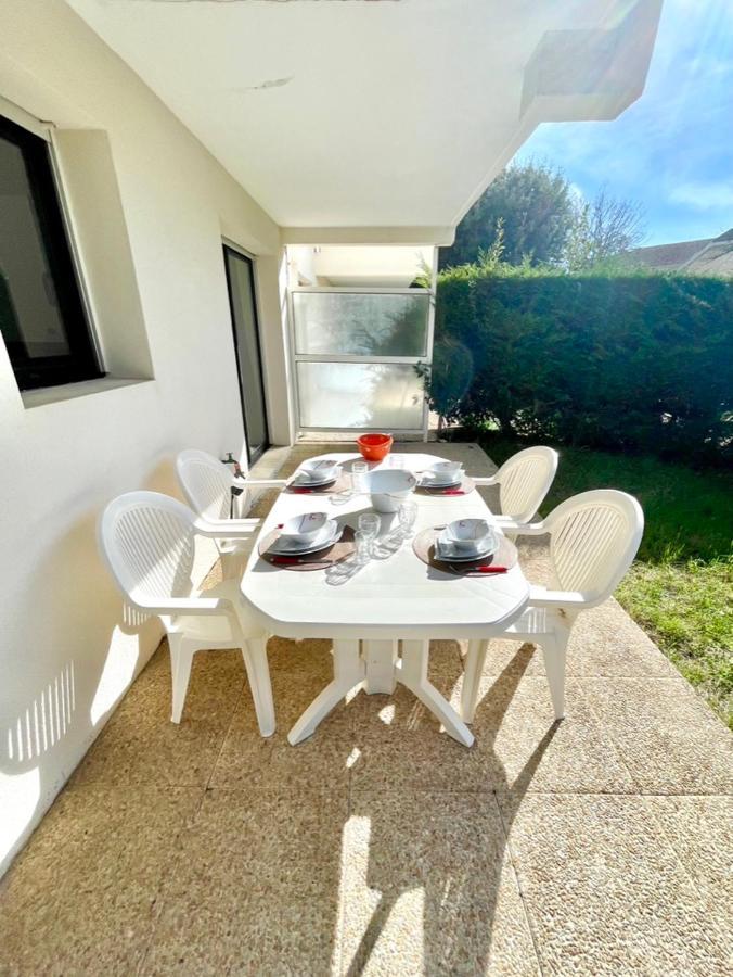 Charmant Rez De Jardin - 900M Plage De Pontaillac Apartment Royan Exterior photo
